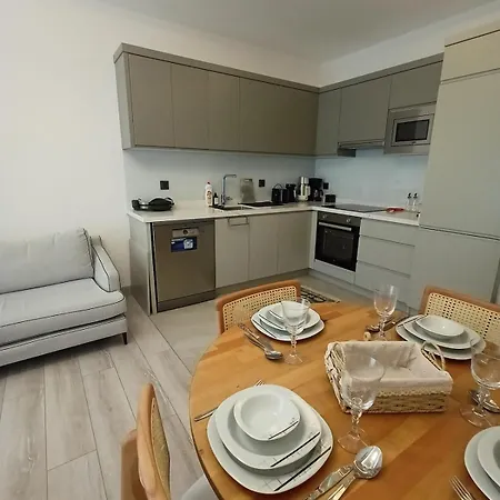 Apartment Lumos Town Residence-cozy Near Mall &